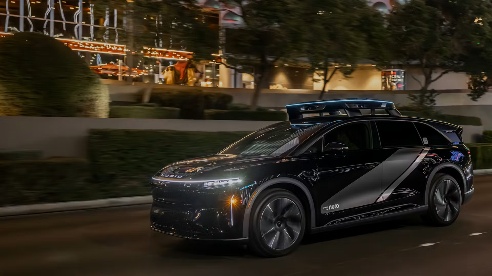 三企业联手推量产自动驾驶出租车 商业化落地关键一步