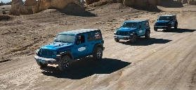 Stellantis调整北美战略 2026年起停售插电混动车型 Stellantis调整北美战略 2026年起停售插电混动车型