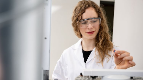 德国科学家研发新型生物降解塑料技术