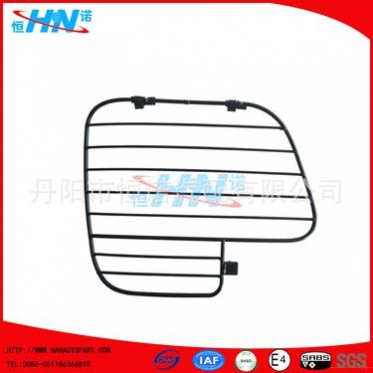 奔驰卡车大灯保护网铁灯罩配件专业供应服务保障